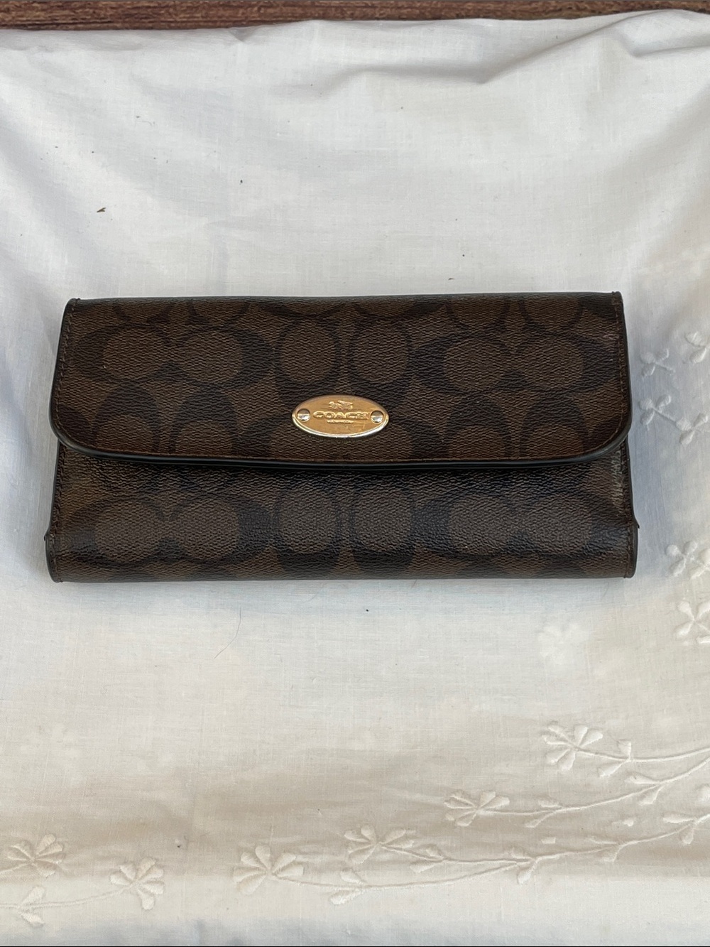 Coach classic Peyton signature Tri-fold wallet